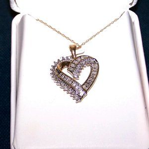 1.5C 53 Diamond 14k Heart Crossover Pendant